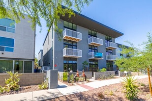 Willetta 15 in Phoenix, AZ - Building Photo