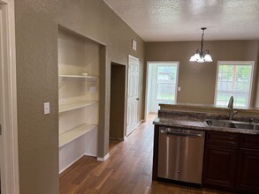 6 Sunflower Cir in New Braunfels, TX - Building Photo - Building Photo