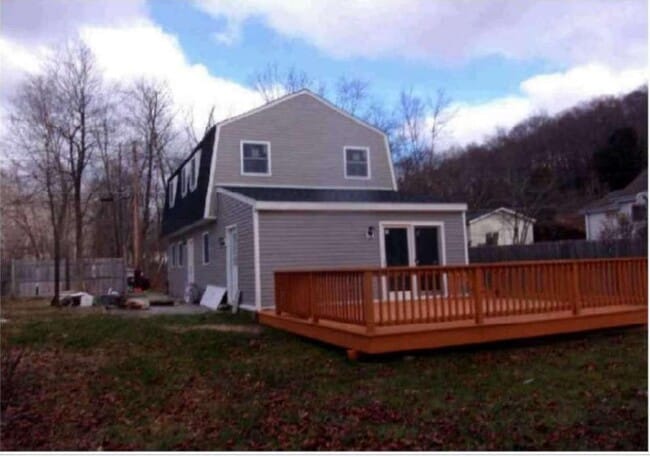 13 Crestwood Rd in Carmel, NY - Building Photo - Building Photo