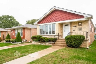 2820 W 102nd Pl in Evergreen Park, IL - Building Photo - Building Photo