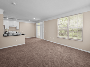 Creekside At Taylor Square in Reynoldsburg, OH - Foto de edificio - Building Photo