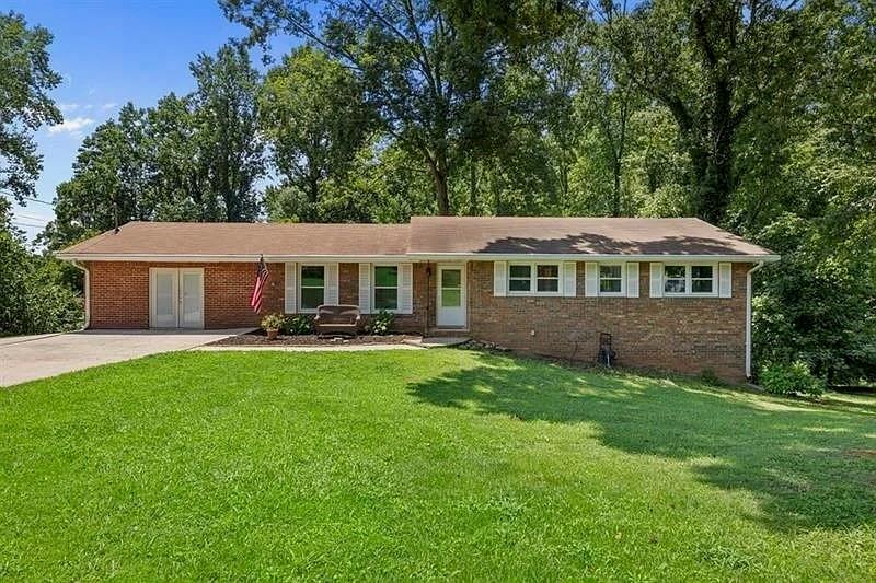 2855 Old Carriage Dr SW in Marietta, GA - Building Photo