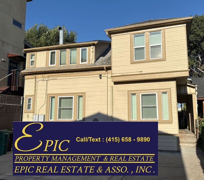 3894-3896 Ruby St in Oakland, CA - Building Photo