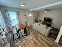 110 N Burr St photo'