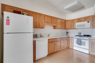 601 W Rand Rd in Arlington Heights, IL - Building Photo - Building Photo