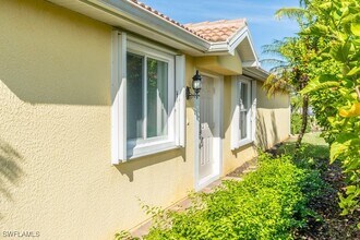 8623 Erice Ct in Naples, FL - Building Photo - Building Photo