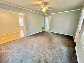 1211 Dickson Ave in Hanahan, SC - Building Photo - Building Photo