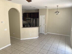 2215 J Lawson Blvd in Orlando, FL - Building Photo - Building Photo