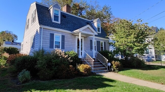 87 Evans St in Watertown, MA - Building Photo - Building Photo