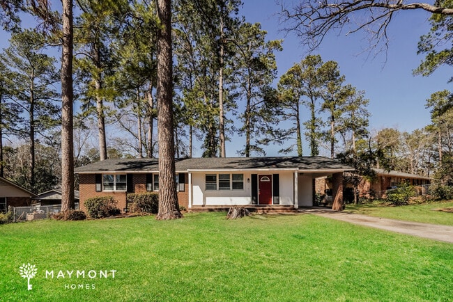 property at 3501 Custis Ct