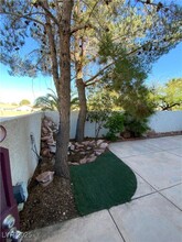 3950 Starfield Ln in Las Vegas, NV - Building Photo - Building Photo