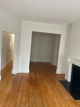 8 Germania St, Unit 3 in Boston, MA - Building Photo - Building Photo