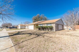 221 Hardwood Trail in Mesquite, TX - Building Photo - Building Photo