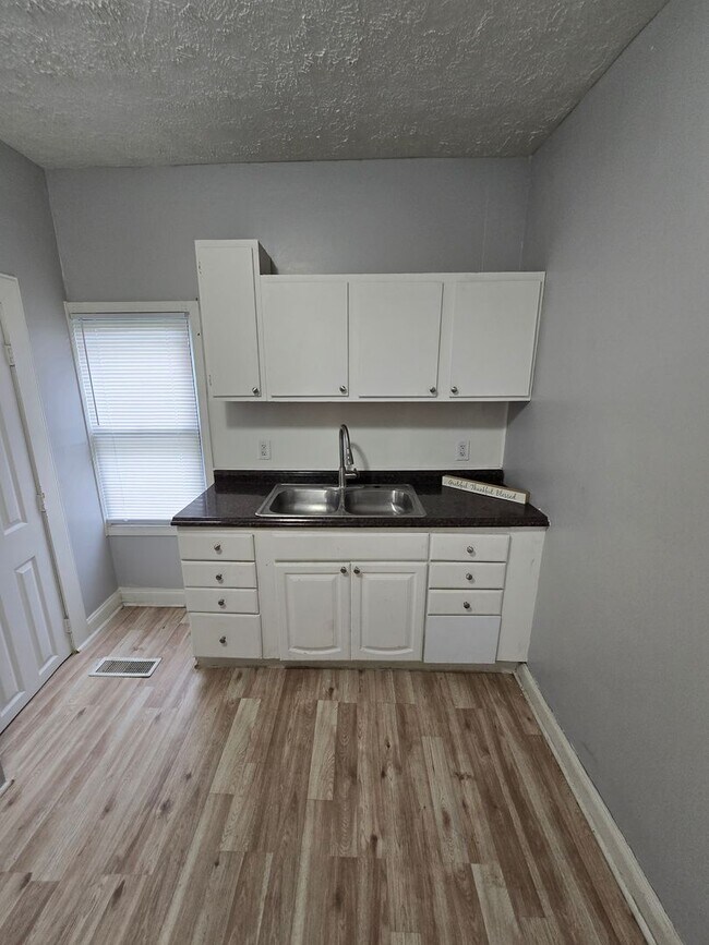 975-975.5 Campbell Ave-Unit -975 Campbell Ave in Columbus, OH - Building Photo - Building Photo