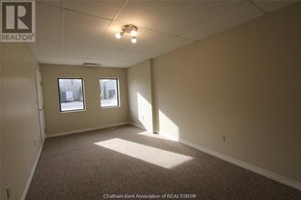 255 William St S in Chatham, ON - Building Photo - Building Photo