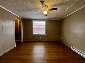 1011 S 8th St in Yakima, WA - Building Photo - Building Photo