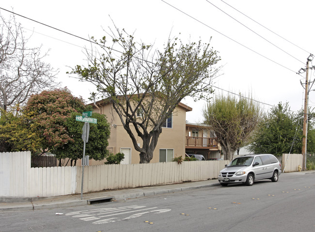 1103 Hollyburne Ave in Menlo Park, CA - Building Photo - Building Photo