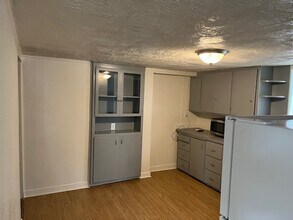 423 14th Ave N in Nampa, ID - Building Photo - Building Photo