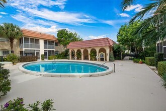 101 E McNab Rd in Pompano Beach, FL - Building Photo - Building Photo