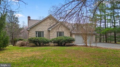5808 Riggs Rd in Gaithersburg, MD - Building Photo - Building Photo