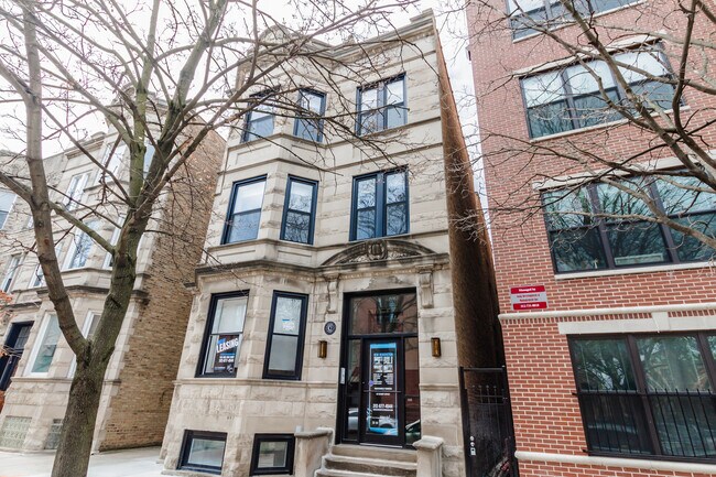 property at 716 S Laflin St