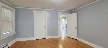 122 Cross St, Unit 1 in Harrison, NJ - Building Photo - Building Photo