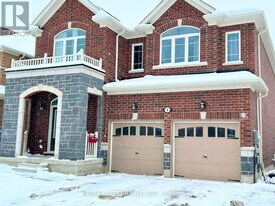 5 Drake Ave in Brant, ON - Building Photo