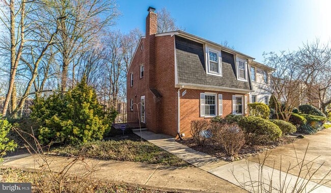 property at 3337 Contessa Ct