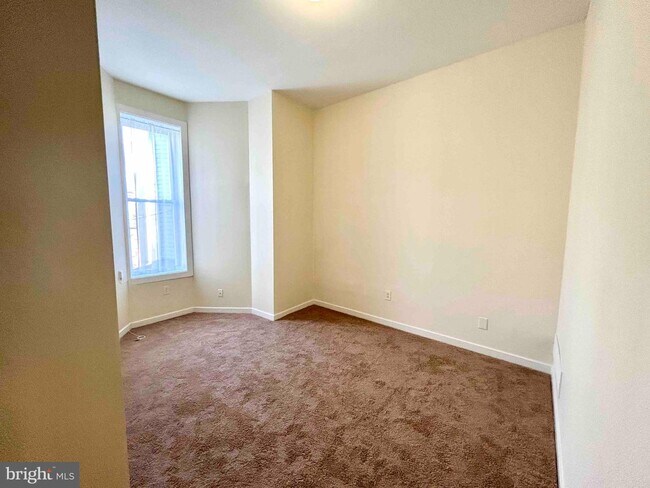 1729 Ridge Ave photo'