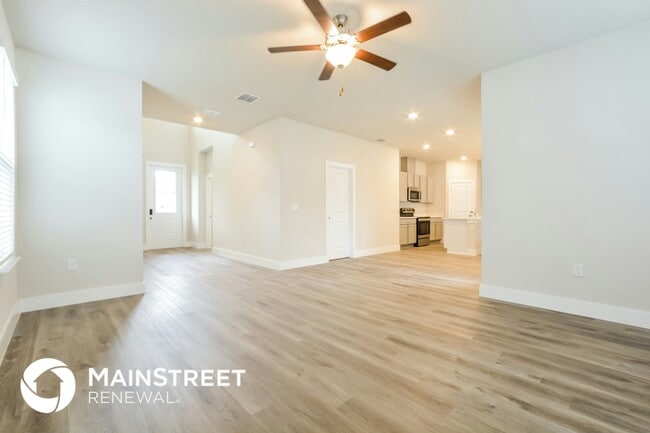 352 Whiteheart Dr in DeLand, FL - Building Photo - Building Photo