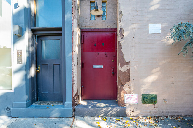 419 Grand St in Brooklyn, NY - Building Photo - Building Photo