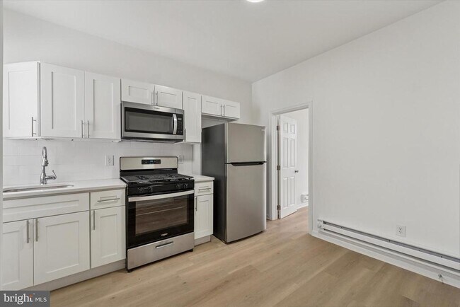 1626 N 17th St-Unit -3 in Philadelphia, PA - Building Photo - Building Photo