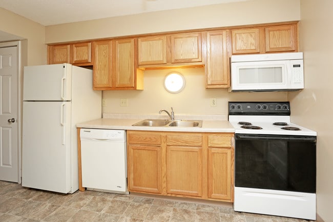 West Glen Apartments in West Des Moines, IA - Foto de edificio - Interior Photo
