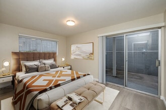 630 Mariposa in Oakland, CA - Foto de edificio - Building Photo