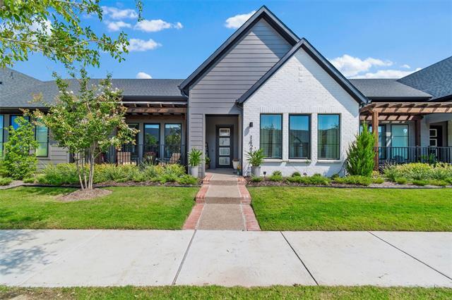 1421 Rose Willow Wy in Arlington, TX - Foto de edificio