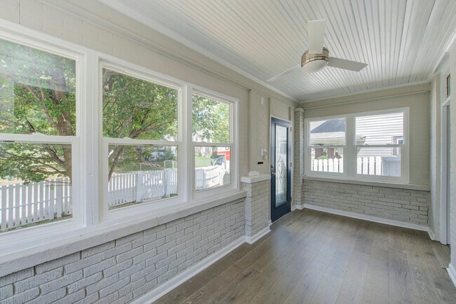 property at 701 Lincoln St