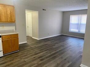 2433 Slevin St in Louisville, KY - Building Photo - Building Photo