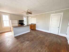 207 E Burgess St in Elizabeth City, NC - Building Photo - Building Photo