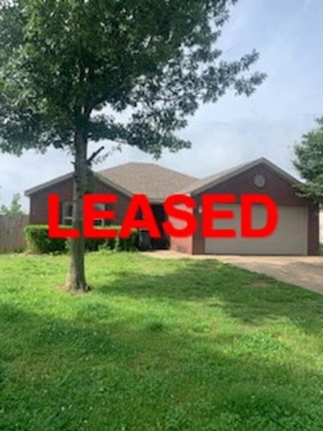 property at 604 E Bonnie Ln