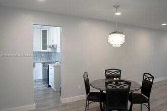 813 Hummingbird Way-Unit -4A in North Palm Beach, FL - Building Photo - Building Photo