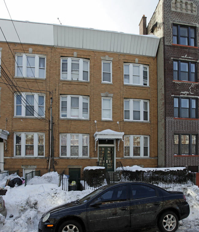 83 Bostwick Ave in Jersey City, NJ - Building Photo - Building Photo