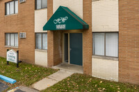 Heatherwood Apartments in Inkster, MI - Building Photo - Other