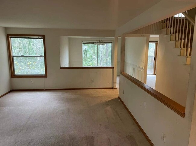 17419 NE 28th St in Redmond, WA - Building Photo - Building Photo