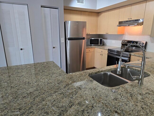 property at 701 Villa Cir