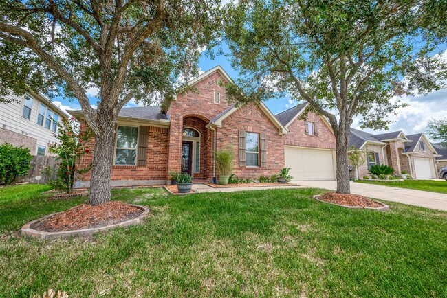 2511 Golf Ridge Cir