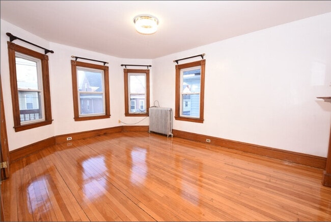 7 Gayland St, Unit 2 in Boston, MA - Building Photo - Building Photo