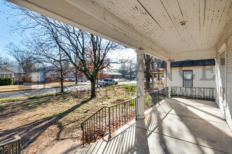 221 S Glenn St in Wichita, KS - Building Photo - Building Photo