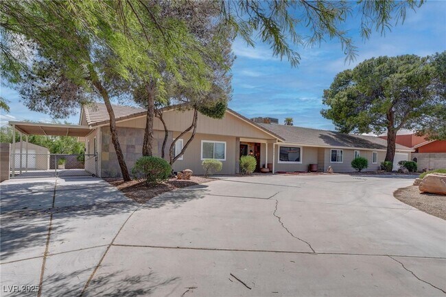 4795 W Maulding Ave in Las Vegas, NV - Foto de edificio - Building Photo