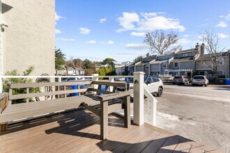 706 Nora Ln in Mount Pleasant, SC - Building Photo - Building Photo