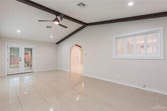 18 Kerria Ave in McAllen, TX - Building Photo - Building Photo